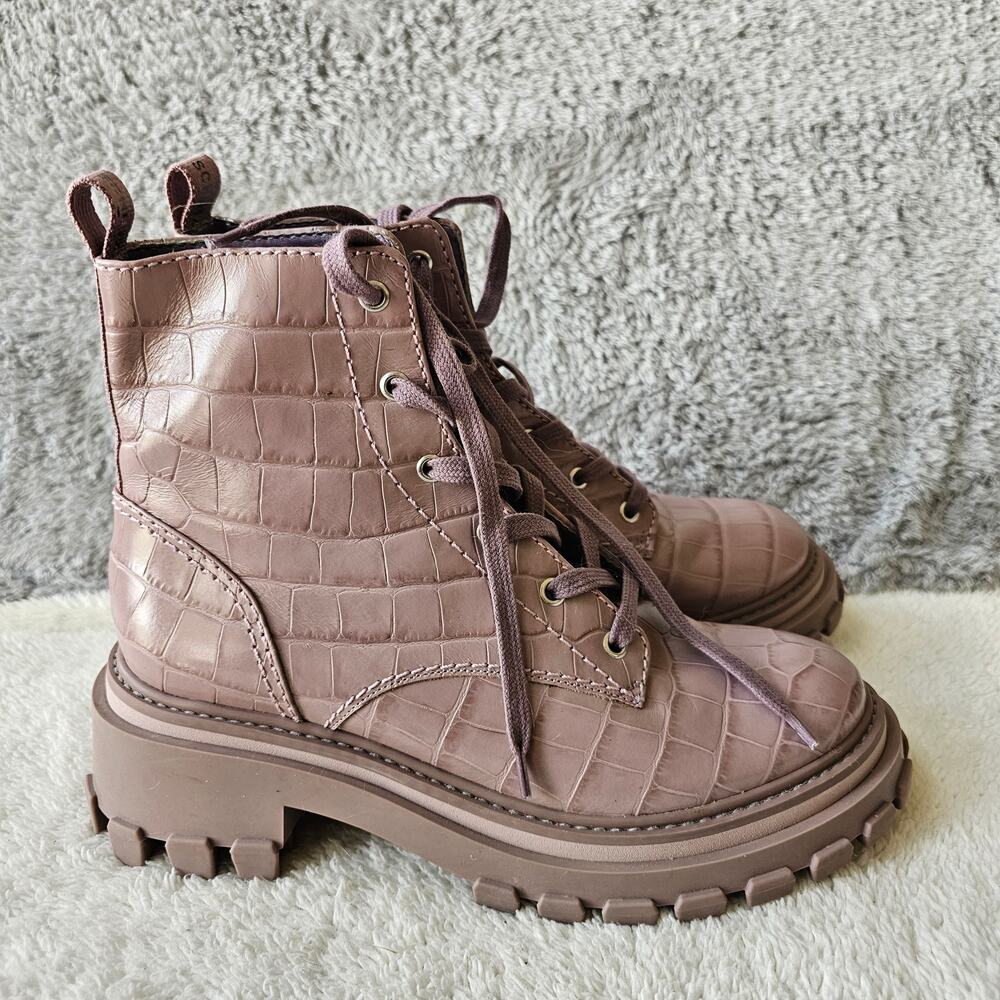Schutz Women's Orly Crocodile-Embossed Leather Lug Combat‎ Boots Size 8B Purple